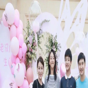 田亮晒全家福!儿子和妈妈共用一张脸,女儿高挑漂亮个头超爸爸