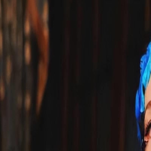 杨丽萍新孔雀舞画面曝光,男女衣着寸缕相拥,她首度回应引争议