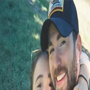 “美国队长”大婚!和小16岁的葡萄牙演员办婚礼,超级英雄们到场