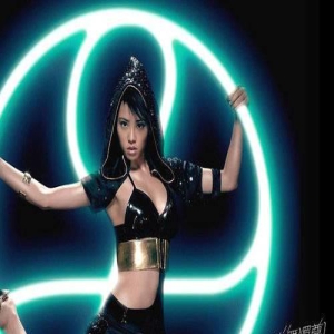 62岁费翔初恋照片曝光!揭露“终身不娶”真相,网友:早猜到是她……