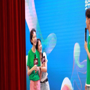 电影《透明侠侣》首站路演开启 史策王皓现场面试