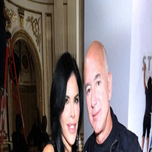 贝索斯乘直升机看秀,热情为女士们当扶手,53岁未婚妻肌肉腿惹眼