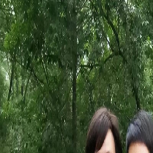 张凯丽和黄梅莹同框惨败!小西装的她聪明又时尚