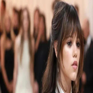 原来她也有悲惨的童年！ 