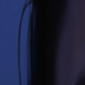 舒淇《时尚芭莎》金九封面,穿背心裙展示傲人曲线,又仙又欲