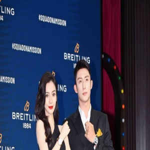 杨颖黄景瑜同框出席活动 二人全黑look气场全开