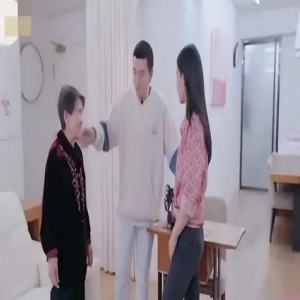 明星是如何维系婆媳关系的？看到黄圣依就明白了，难得的豪门典范