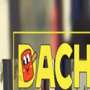 邓超携妻儿看女儿演出！孙俪拎万元包衣着宽松，11岁儿子身高猛长