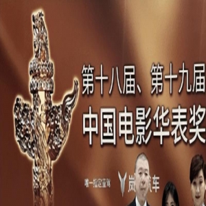 冯小刚养女父亲节晒合照 靠在爸爸身边感情极佳