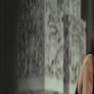 盖尔加朵主演动作片《铁石心肠》曝预告 今年8月11日上线Netflix