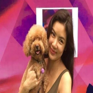 乐基儿晒照官宣离婚，插足后6年致男方破产，曾4年花黎明7亿财产