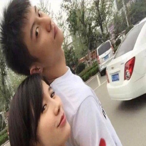 黄景瑜爆离婚5年首认「亲人也是朋友」！半夜突发声明Tag前妻