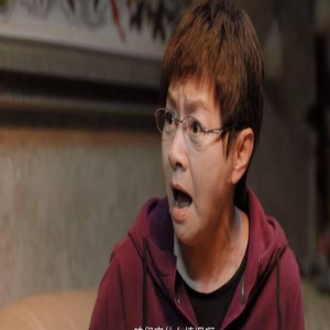 《熟年》一件出镜率颇高的红马甲，解释了刘红艳为何斗不过二琥