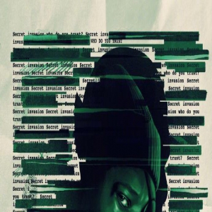 《秘密入侵》发布新海报 塞缪尔·杰克逊表情阴郁