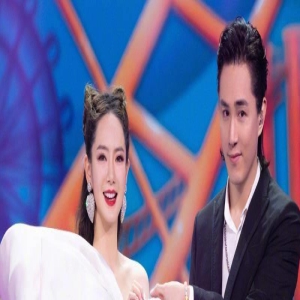 戚薇带家人去游乐园,以为没镜头拍,李承铉的反应暴露感情现状