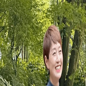 马伊琍穿透视衫翻车了!身材下垂太厉害,皱纹多状态自然反倒舒服