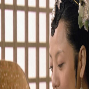 《甄嬛传》:皇上分配螺子黛,敬妃大智慧,躲避锋芒,不争不抢