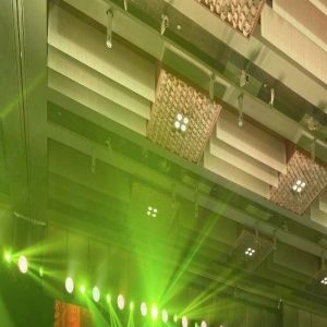 梁朝伟风波后首露面！和刘嘉玲出席发布会，新片遭网友抵制！