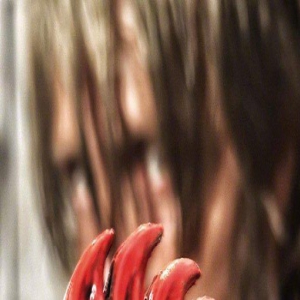 电影《尘兔》片场照曝光 麦斯·米科尔森若隐若现