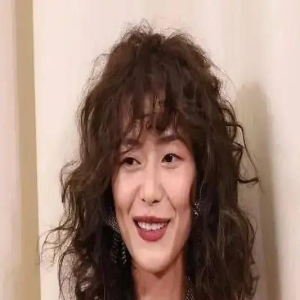 哪有什么冻龄女神!林心如皮肤油腻腻老得快,孙俪蔡少芬靠强美颜