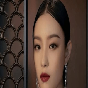 倪妮35岁登顶性感榜单,惊艳事业线傲人,曼妙身材不愧一姐!