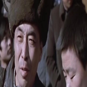 鹿晗关晓彤日本过七夕!男方面带疲态似不悦,女方拿香槟低头跟随