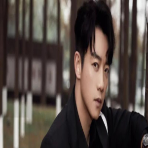 郑恺突陷嫖娼风波!被曝在朝阳酒店被抓,本人晒照澄清被发现端倪