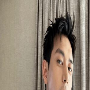 李现绯闻女友怒怼网友,承认离过婚,被问跟李现恋情:去问他啊!