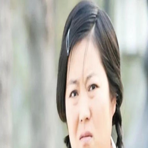 戏里“土得掉渣”,戏外却嫁帅气老公,夫妻恩爱幸福美满惹人羡