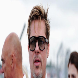 布拉德·皮特新片定名《顶点》 实拍F1赛场超速竞驶