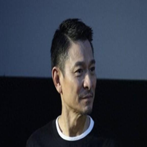 61岁刘德华力捧张涵予!大赞黄轩演反派,主演新电影将冲击国庆档