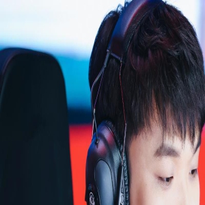 AG惨败狼队,Cat发文引泪目,赖神锐评轮换:现在知道想念一诺了