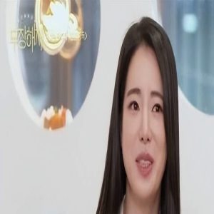 她饰演反派,走上演技巅峰,担心拍戏时肚子会咕咕叫,只吃果冻