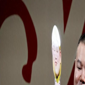 德云社岳云鹏带病演出,观众让下台休息,谁家的爱豆谁家粉丝心疼