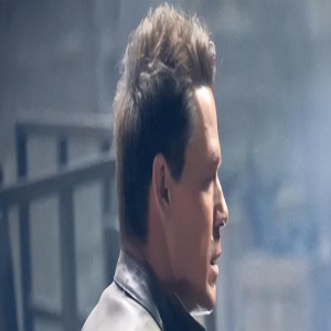 成龙只是老了，全球影响力不减，新作上线网飞，轻松拿下日冠