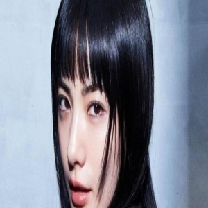 “全球最美脸”NANA林珍娜与P社完成第四次续约,延续14年的缘分