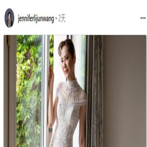 甄子丹岳母大秀好身材！仅比女婿大6岁，身材姣好风韵犹存