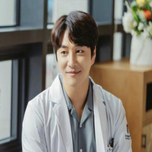 韩男星自爆曾遇诈欺「25年血汗钱全没了」!爸爸1句话让他重新站起