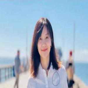 49岁徐静蕾与黄立行秀恩爱，两人感情稳定，首次回应当妈妈的传闻