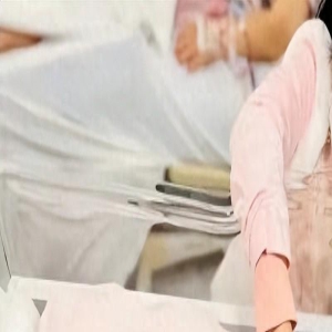 丁俊晖二胎女儿罕见曝光,在英国出生,国籍问题引发争议