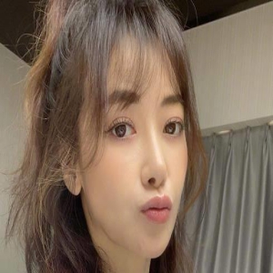 “万年女二”陈紫函转行做出镜,带货时被网友说惨:干啥啥不行