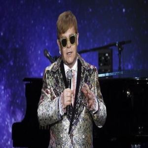 76岁艾尔顿强别墅摔倒送医!发言人回应现况…7月刚结束告别演唱会