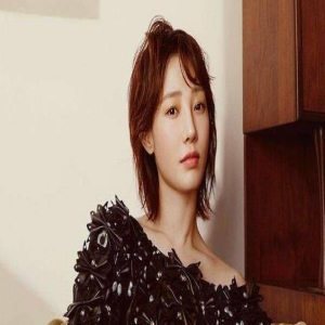 白百何上位史,从小透明到“京圈太子妃”,她的手段你想象不到!