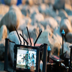 卡梅隆《阿凡达3》曝光幕后照 三部续集延期上映