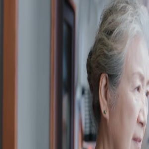 熟年结局：老太太自私的价值观影响一大家人，虚伪，张春梅在学她