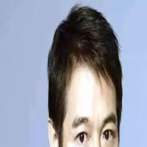 同样是李连杰骨肉,把黄秋燕女儿和利智女儿一对比,差距就出来了