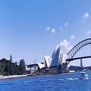 田震晒海外游玩照,穿长裙身材臃肿,背景乐疑暗戳戳支持刀郎