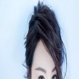 闫妮段子爆红网络,新电影上映多天票房惨淡,事业或将受挫