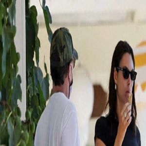 小李子又换新女友!刚满25岁才离婚的顶级超模,怎么看上他了?