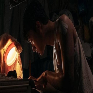 《父辈的荣耀》97年就有车!看到陈兴杰官配后,才知他的福气在后头